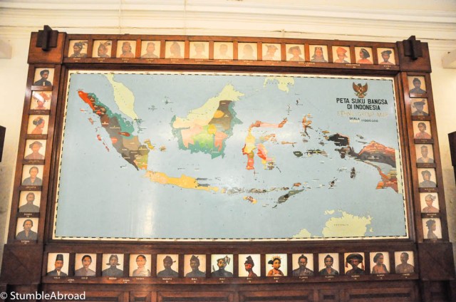 Unity in Diversity... Those are the different ethnic features of all the people in Indonesia