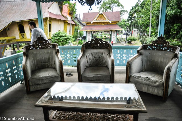 Traditional Furniture 