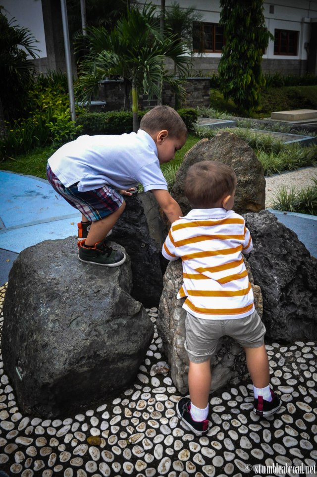 Outside the museum the granite and marble giant rocks were a big hit among the boys