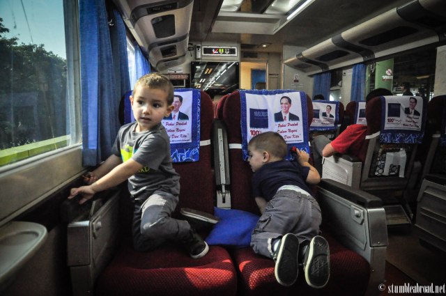 We were able to turn the seat around so we were facing each other. How cool is that?