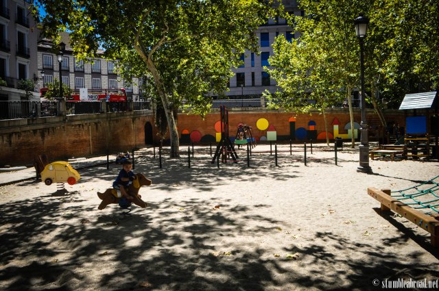 A park right in front of the palacio real